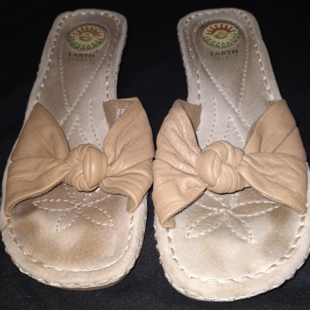 Tan Slip-on Sandals-Earth Spirit-Sz 7.5